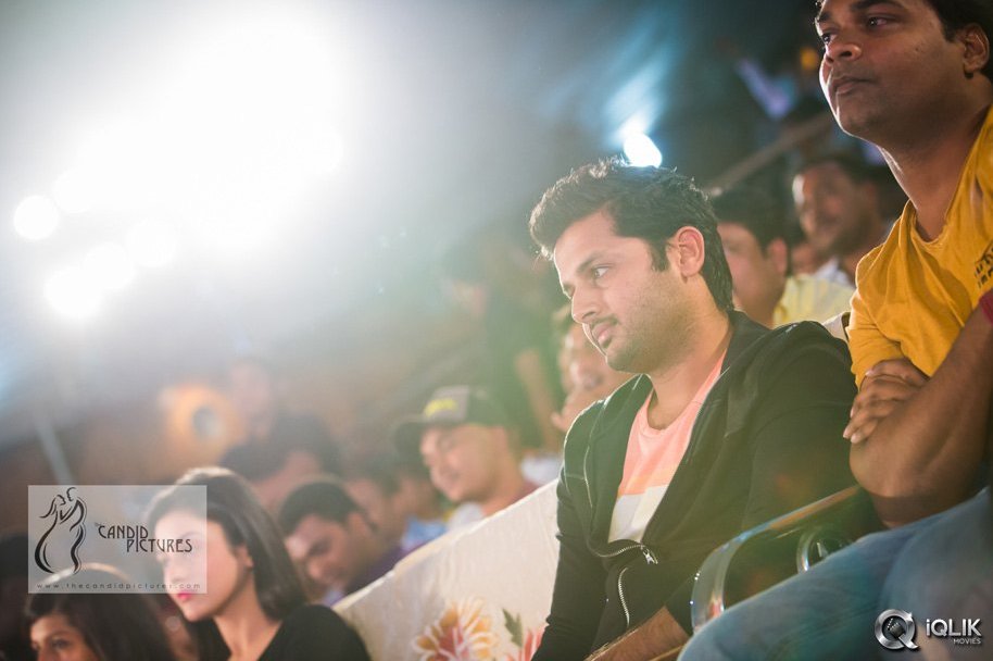 Chinnadana-Neekosam-Movie-Platinum-Disc-Function